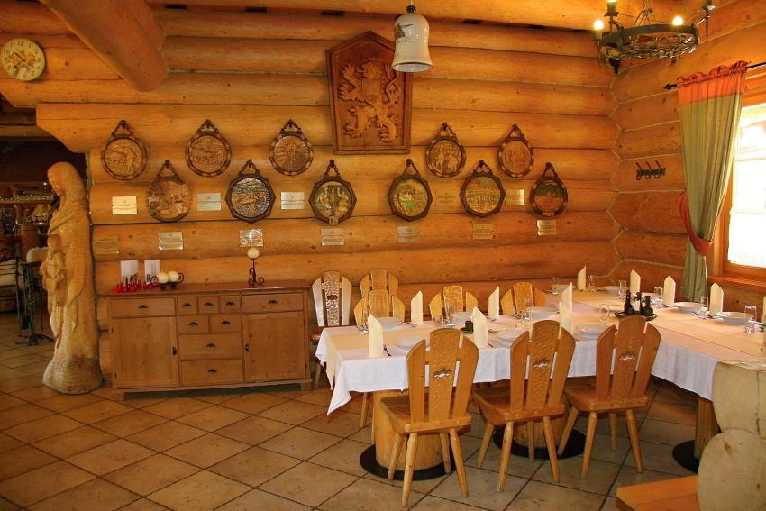 Hotel Grun موستي يو جابلونكوفا المظهر الخارجي الصورة